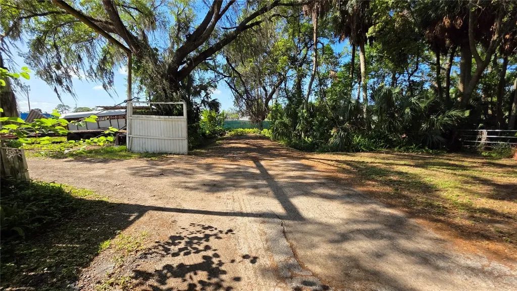 2319 S 50th Street Tampa FL 33619