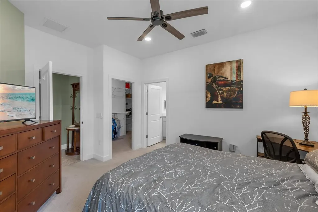 7660 Summerland Cove Bradenton FL 34202