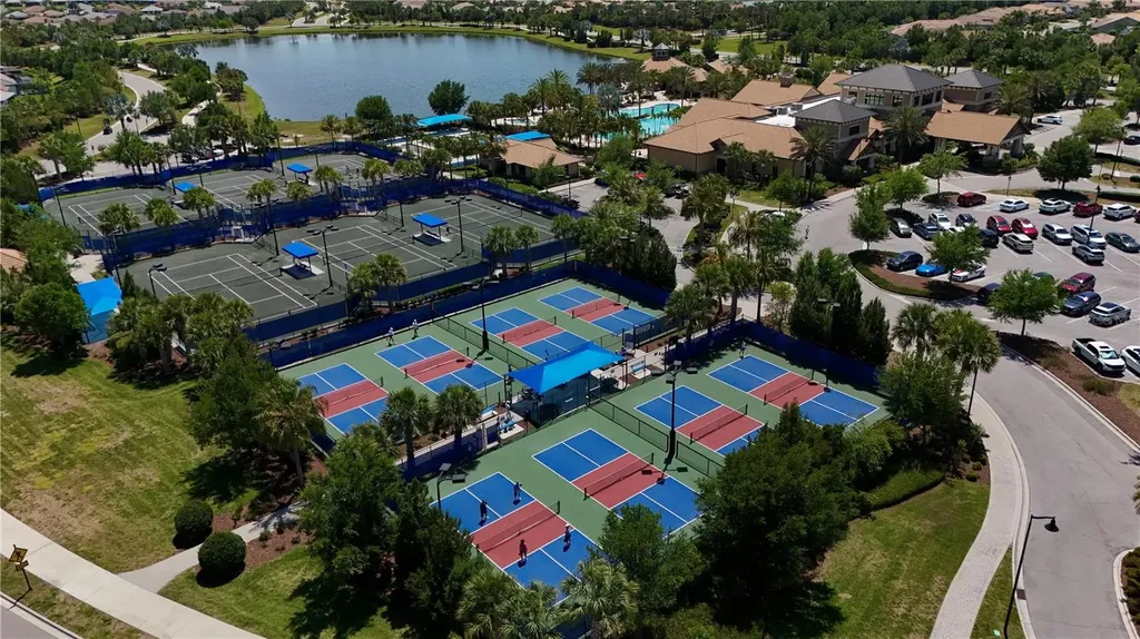 7660 Summerland Cove Bradenton FL 34202
