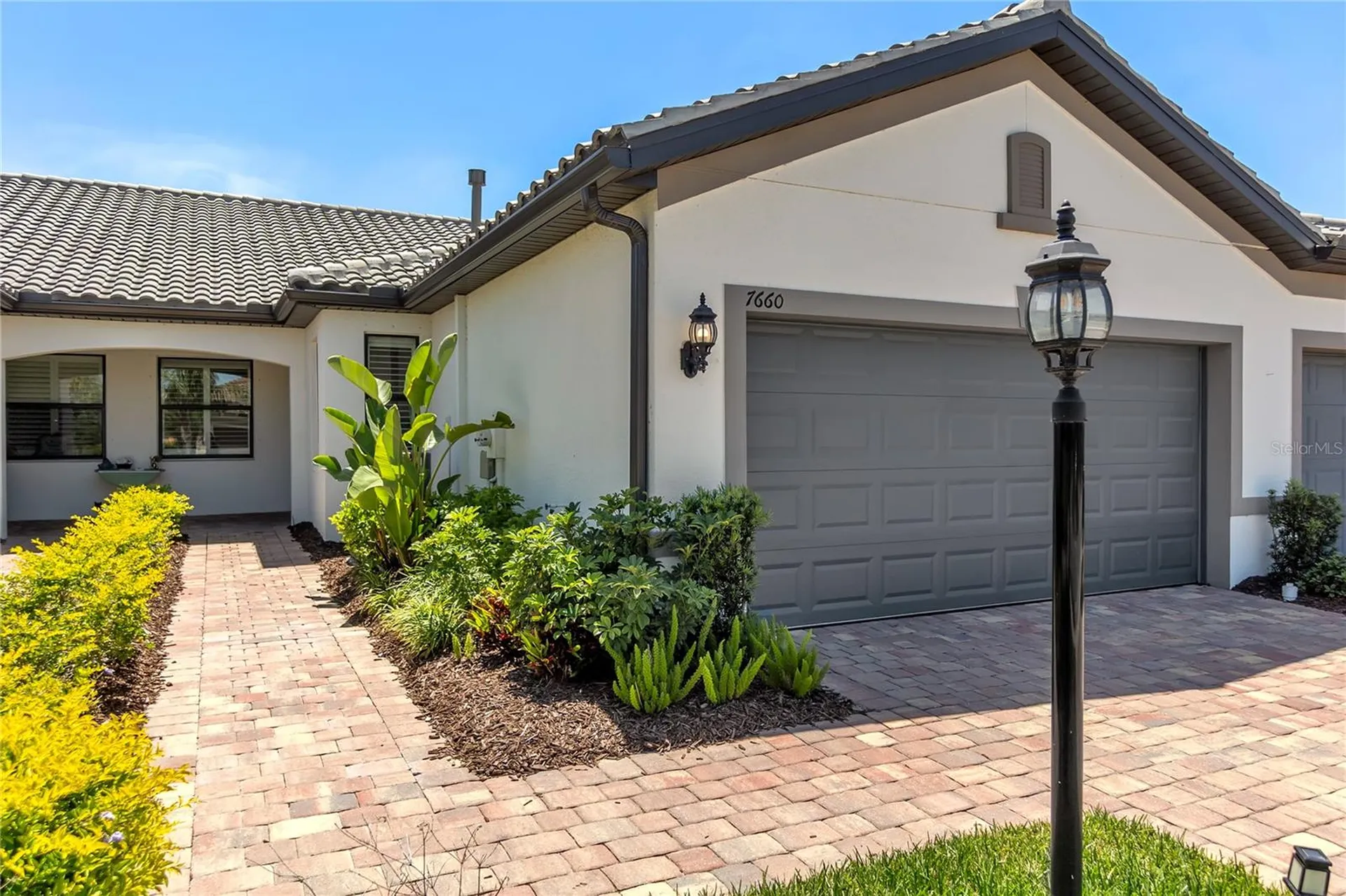 7660 Summerland Cove Bradenton FL 34202