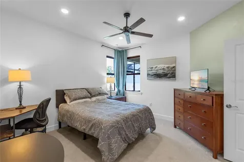 7660 Summerland Cove Bradenton FL 34202