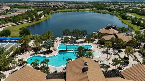 7660 Summerland Cove Bradenton FL 34202