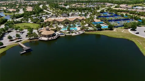 7660 Summerland Cove Bradenton FL 34202