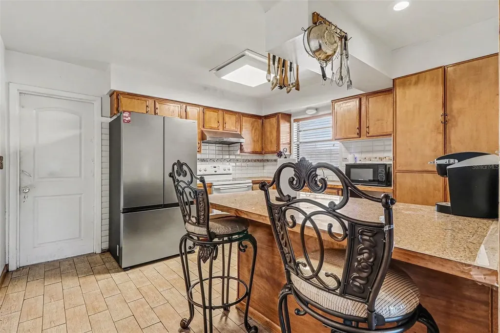 10214 Brownwood Avenue Orlando FL 32825