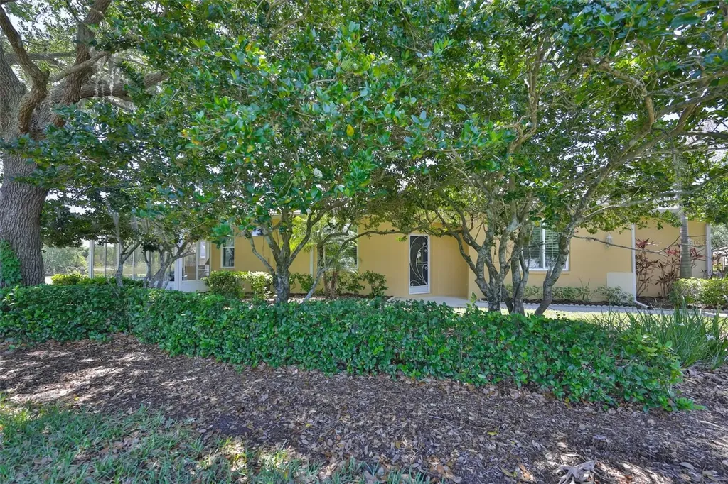 1205 Fairway Greens Drive Sun City Center FL 33573