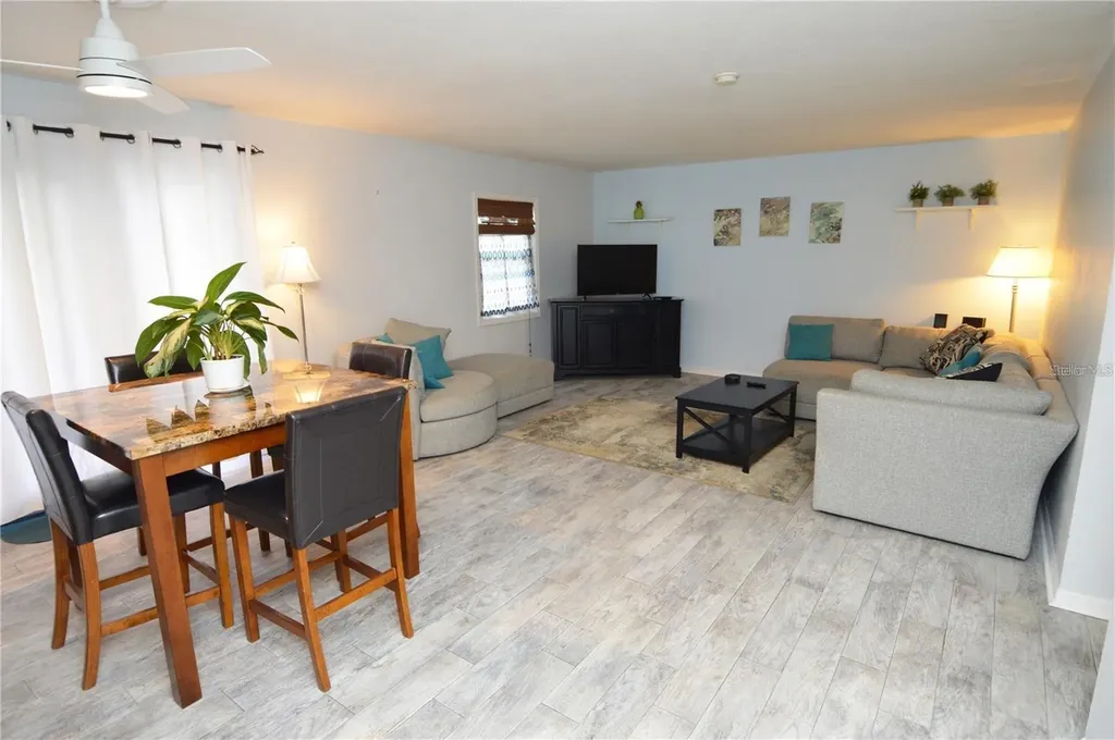 3873 Pompano Drive SE St Petersburg FL 33705