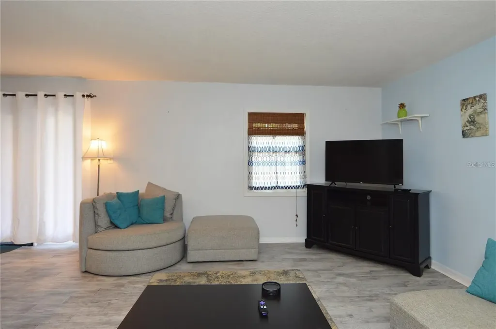 3873 Pompano Drive SE St Petersburg FL 33705