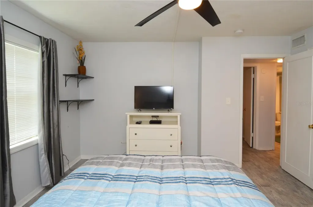 3873 Pompano Drive SE St Petersburg FL 33705
