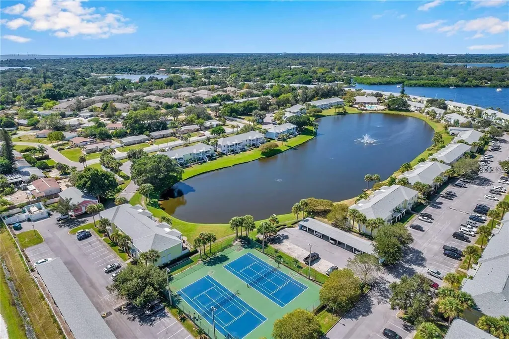 3873 Pompano Drive SE St Petersburg FL 33705