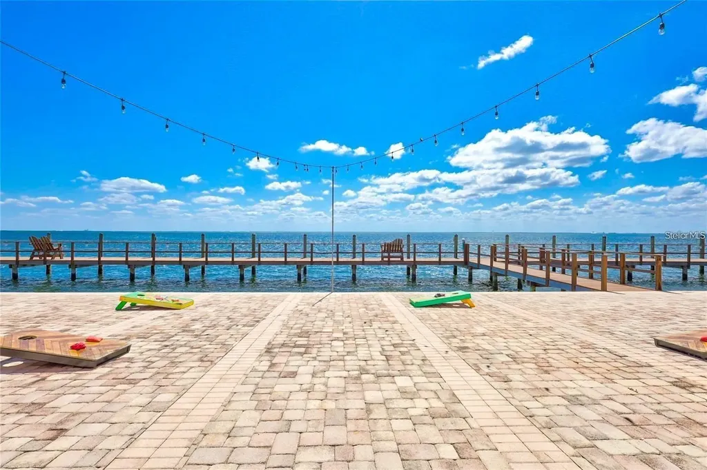 3873 Pompano Drive SE St Petersburg FL 33705