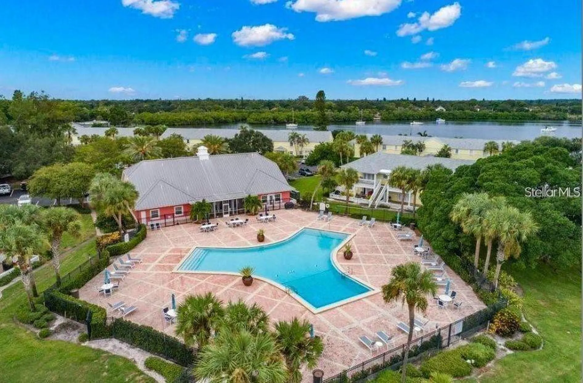 3873 Pompano Drive SE St Petersburg FL 33705