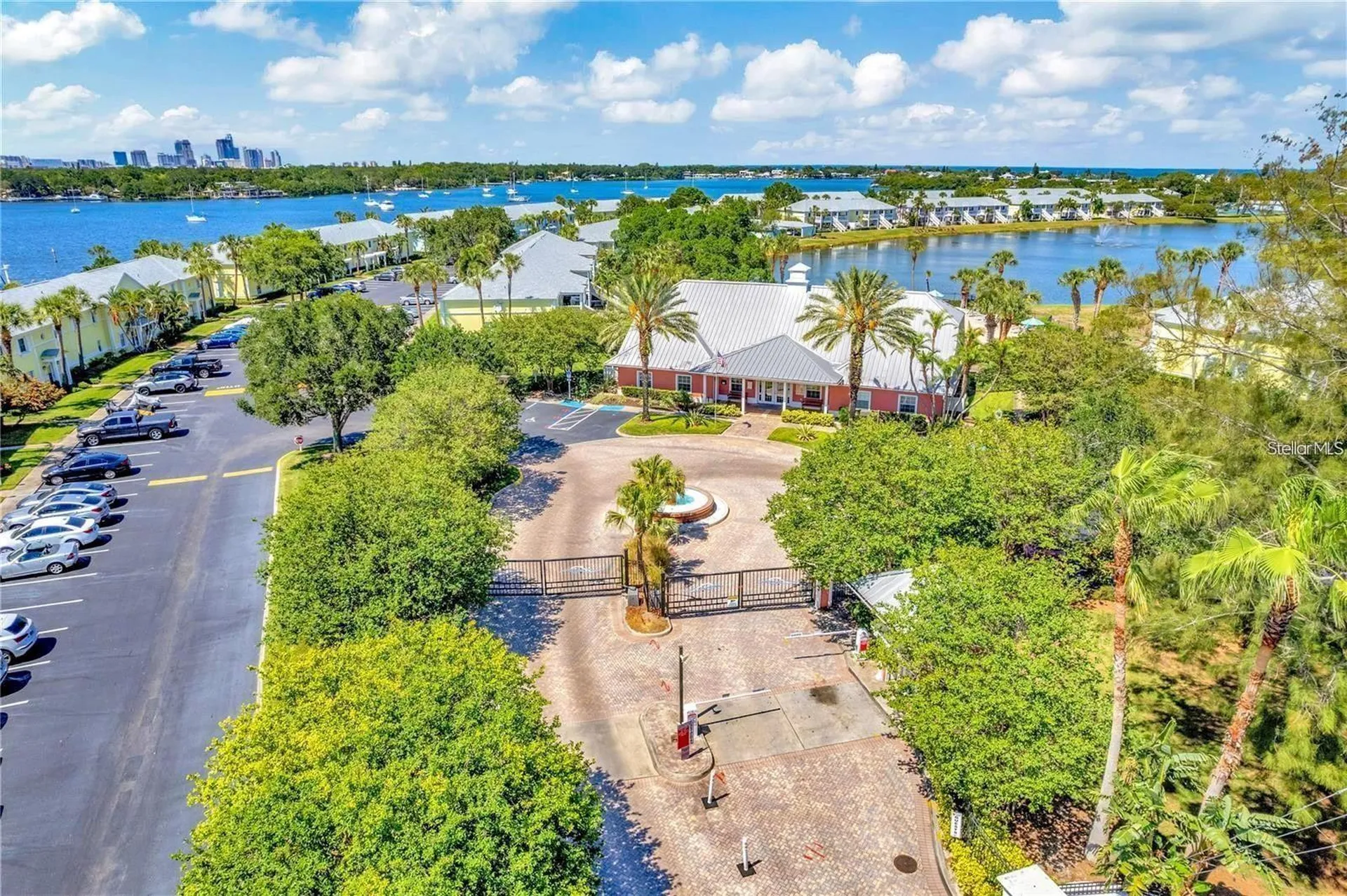 3873 Pompano Drive SE St Petersburg FL 33705