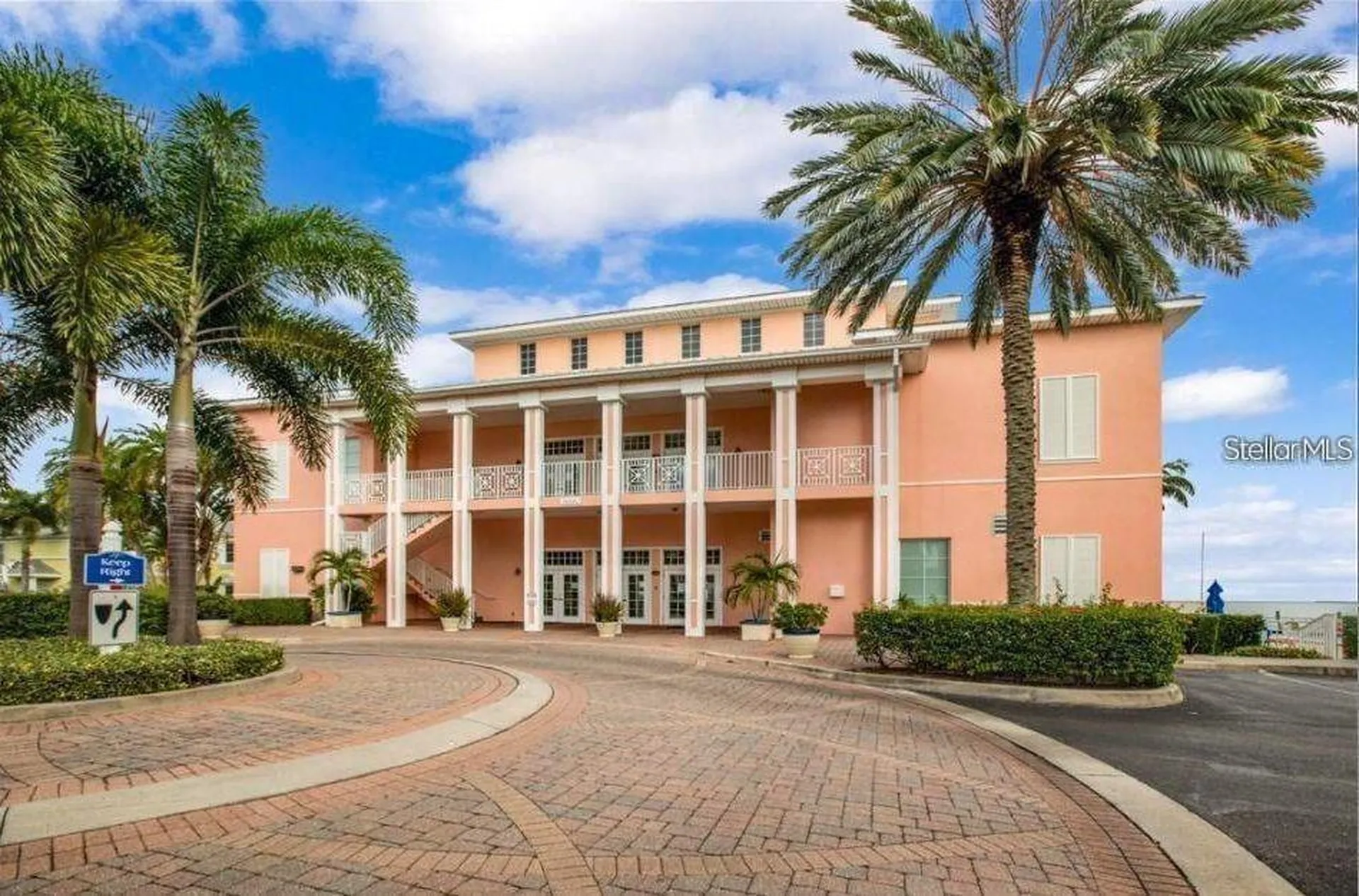 3873 Pompano Drive SE St Petersburg FL 33705