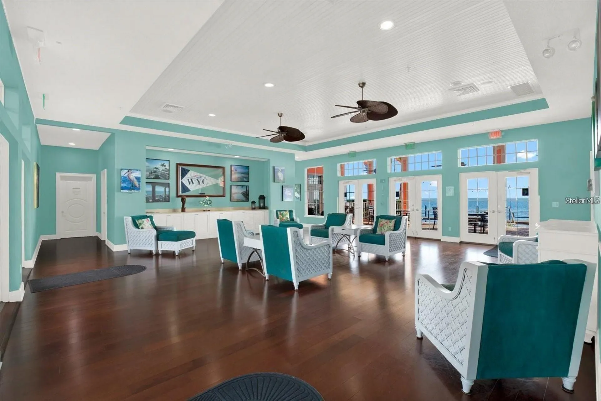 3873 Pompano Drive SE St Petersburg FL 33705