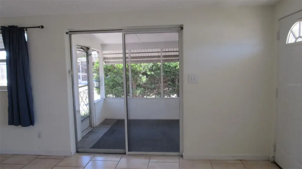2211 Emory Avenue Bradenton FL 34207