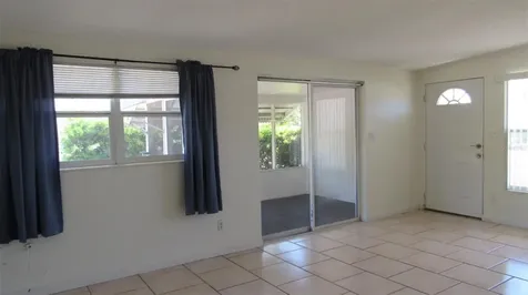 2211 Emory Avenue Bradenton FL 34207