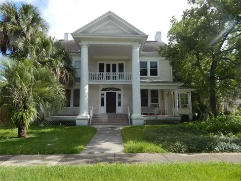 720 Verona Street Kissimmee FL 34741