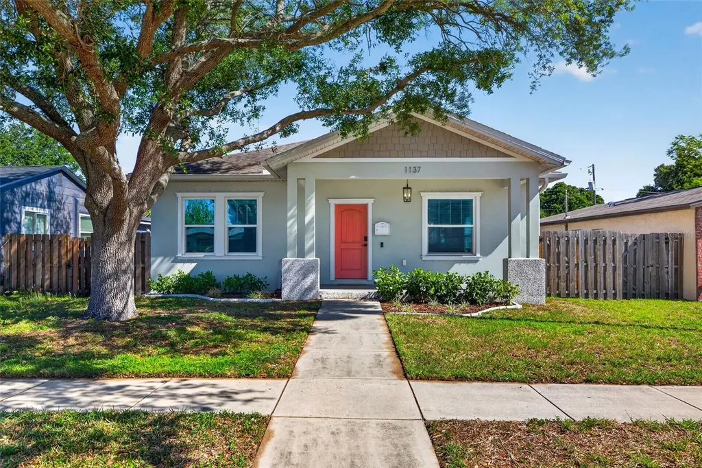 1137 55th Avenue N St Petersburg FL 33703