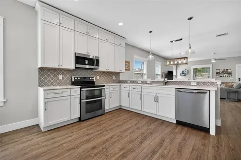 1137 55th Avenue N St Petersburg FL 33703