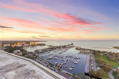 1137 55th Avenue N St Petersburg FL 33703