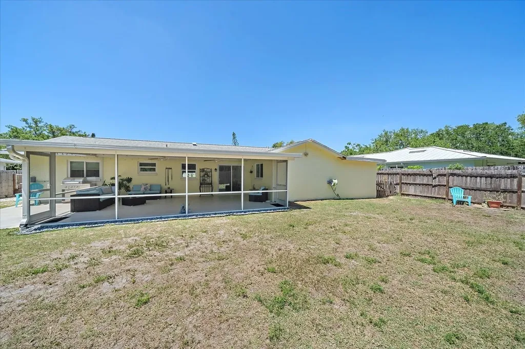 3247 Woodmont Drive Sarasota FL 34232