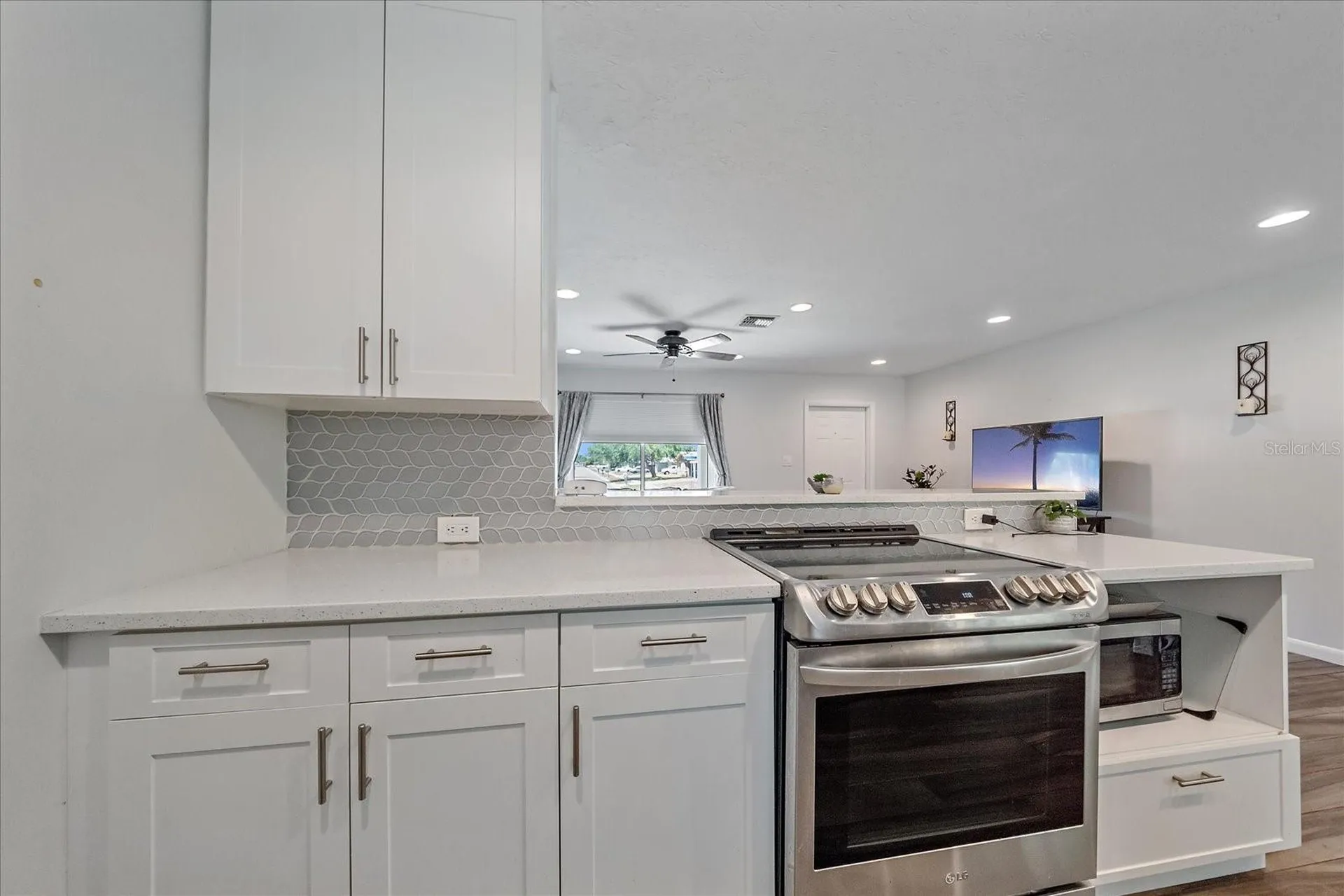 3247 Woodmont Drive Sarasota FL 34232
