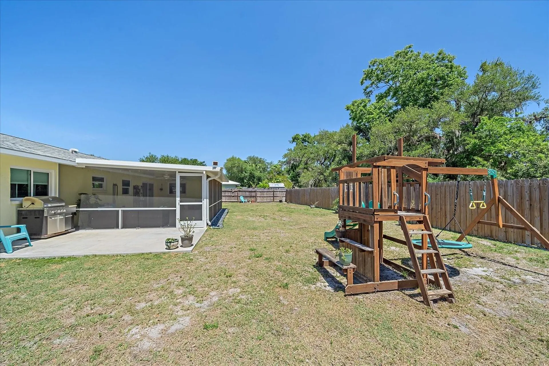 3247 Woodmont Drive Sarasota FL 34232