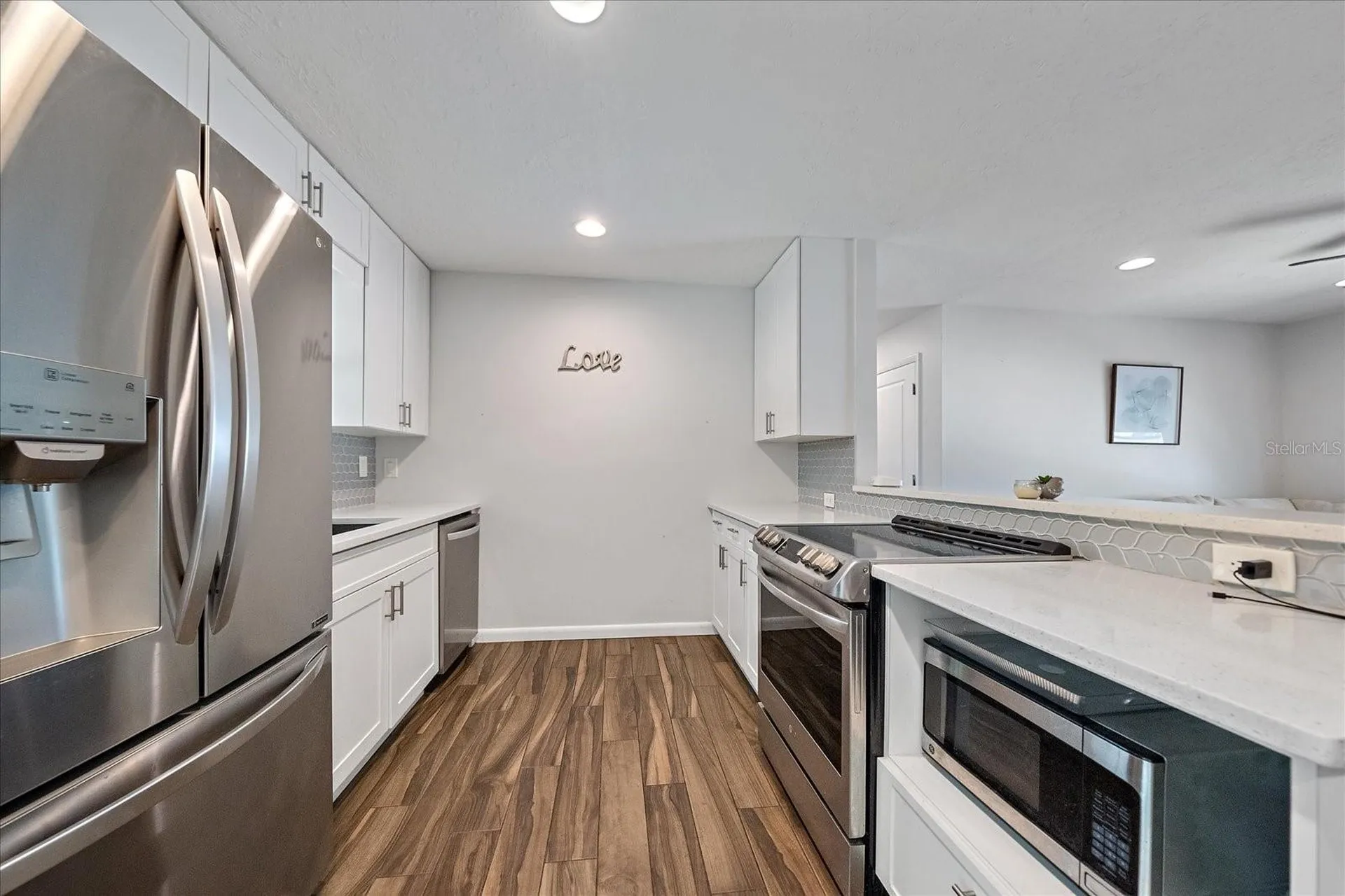 3247 Woodmont Drive Sarasota FL 34232
