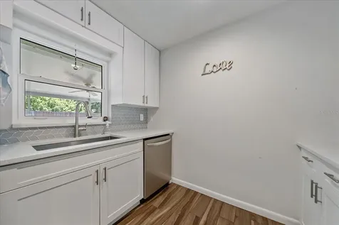 3247 Woodmont Drive Sarasota FL 34232