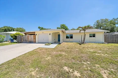 3247 Woodmont Drive Sarasota FL 34232