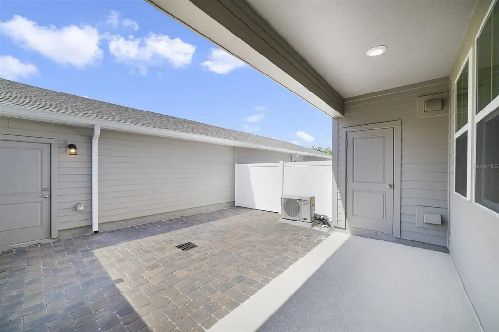 686 Lola Lane Oviedo FL 32765