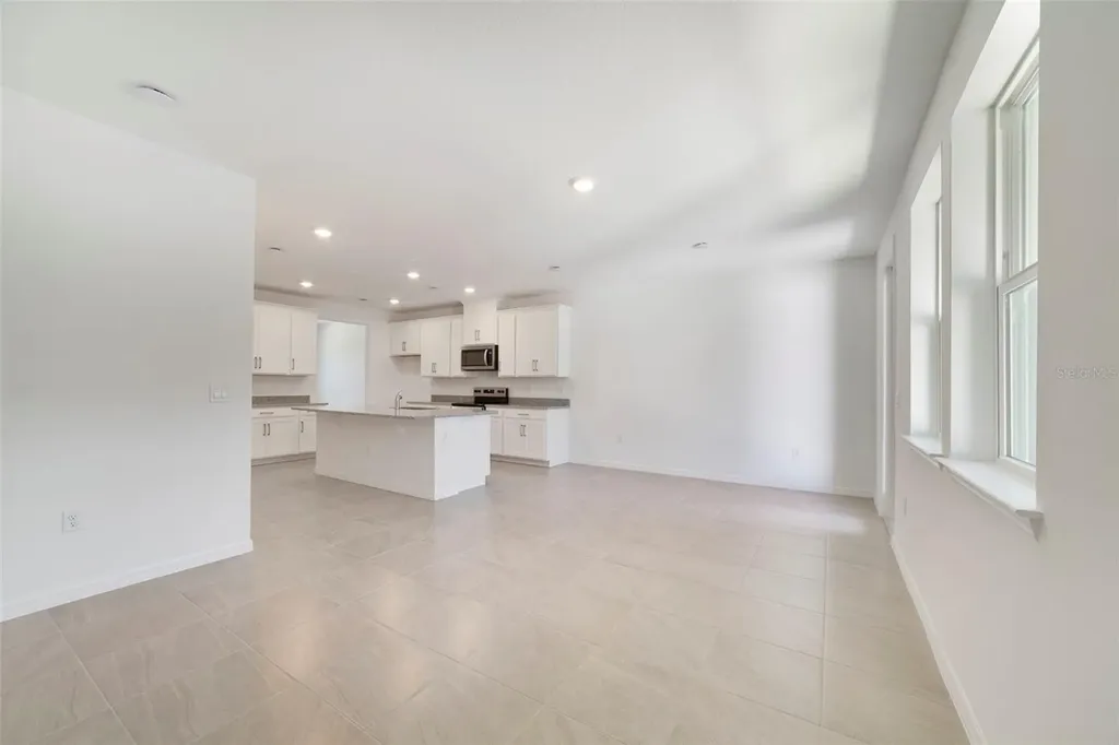 686 Lola Lane Oviedo FL 32765