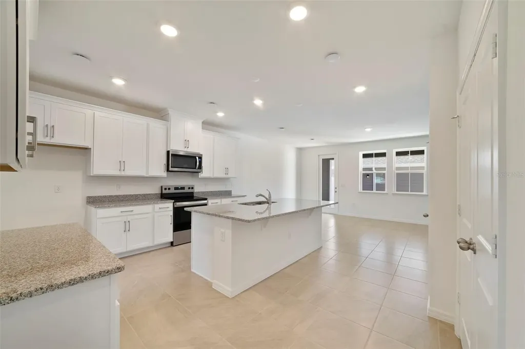 686 Lola Lane Oviedo FL 32765