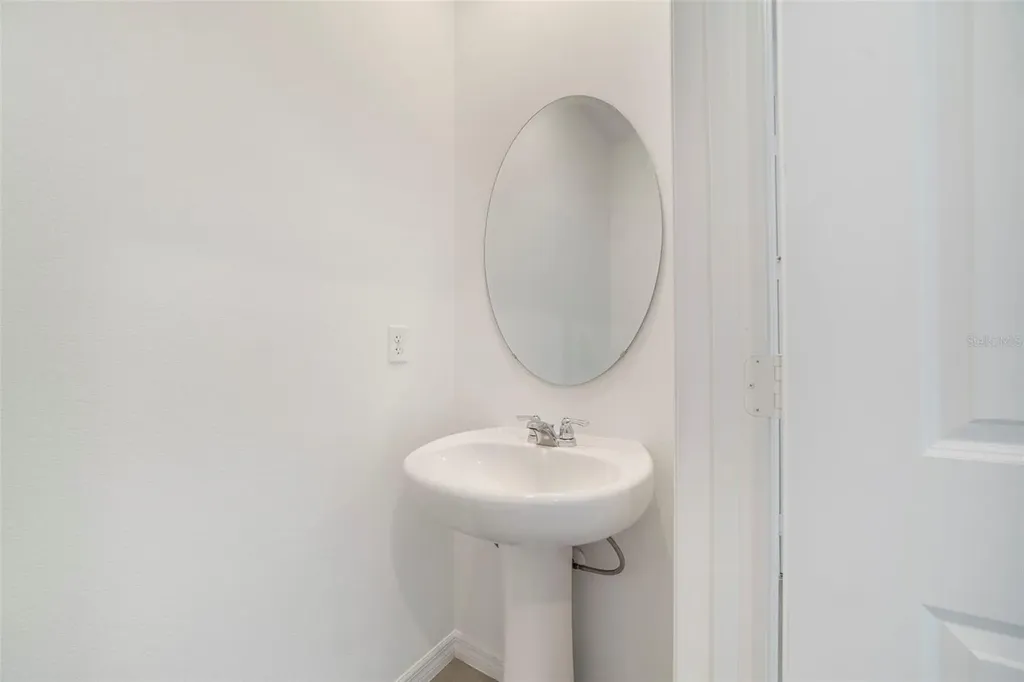 686 Lola Lane Oviedo FL 32765