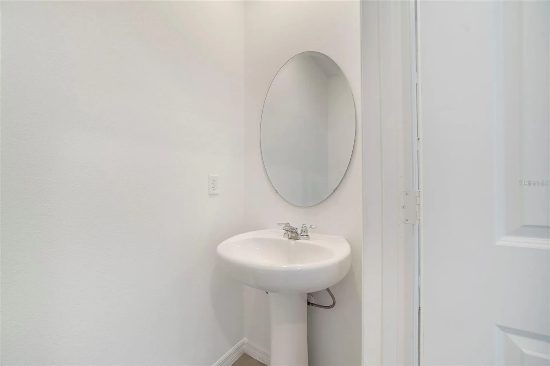 686 Lola Lane Oviedo FL 32765