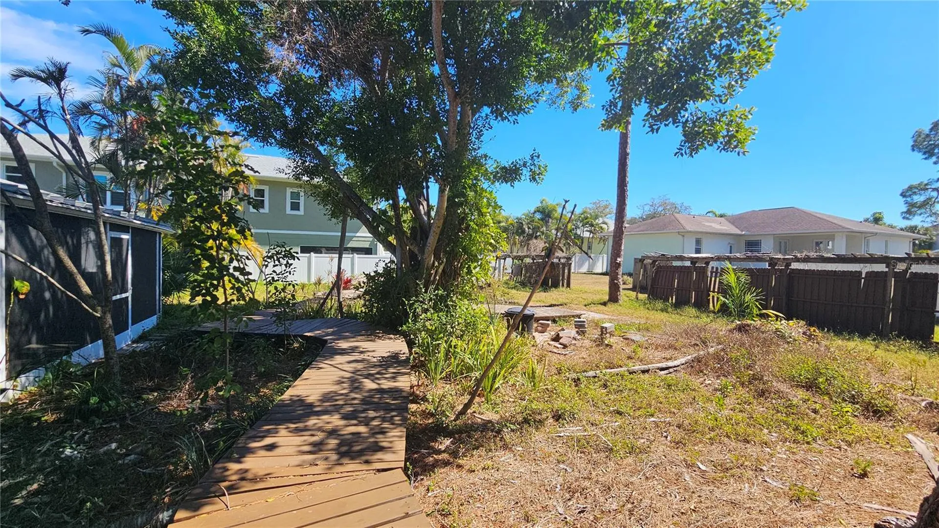 208 48th Avenue N St Petersburg FL 33703