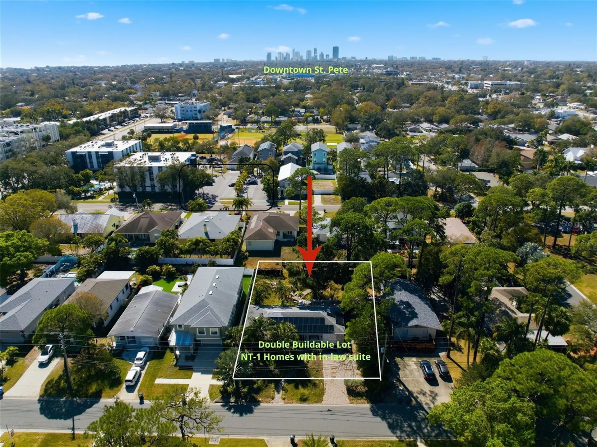 208 48th Avenue N St Petersburg FL 33703