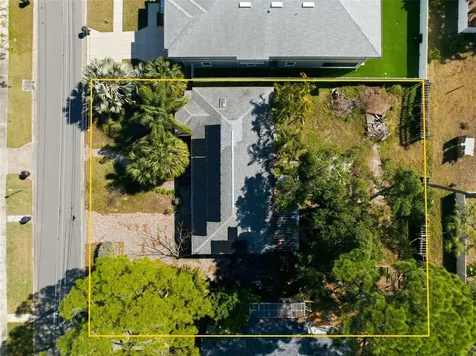 208 48th Avenue N St Petersburg FL 33703