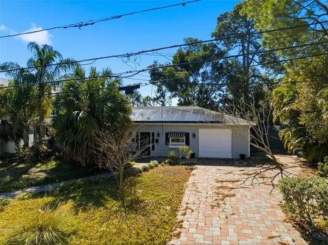 208 48th Avenue N St Petersburg FL 33703