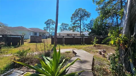 208 48th Avenue N St Petersburg FL 33703