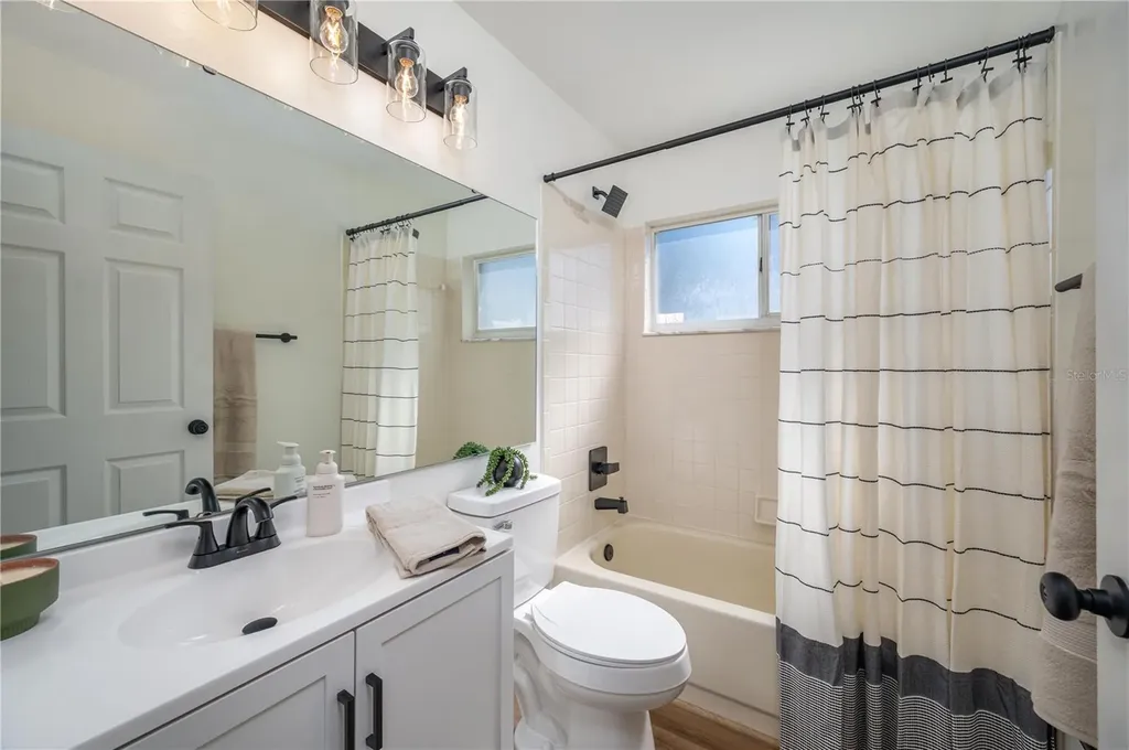 1100 Lowry Avenue Lakeland FL 33801