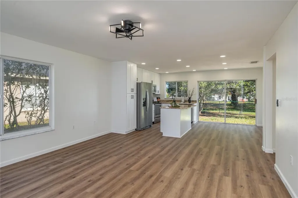 1100 Lowry Avenue Lakeland FL 33801