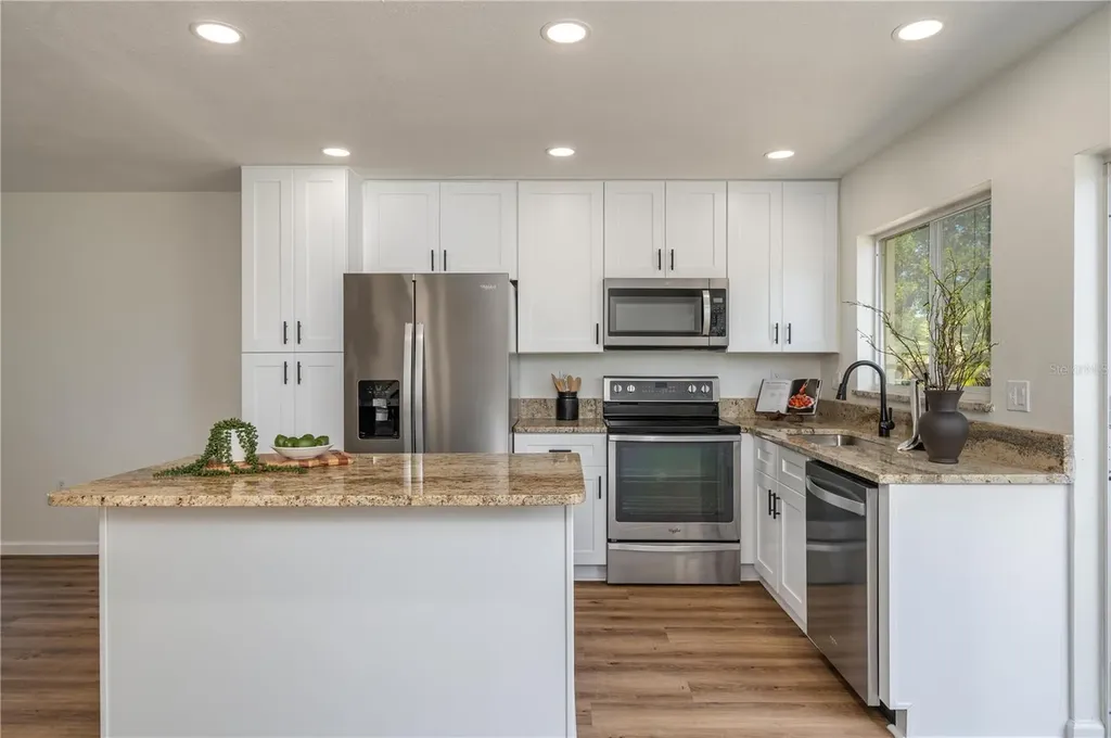 1100 Lowry Avenue Lakeland FL 33801