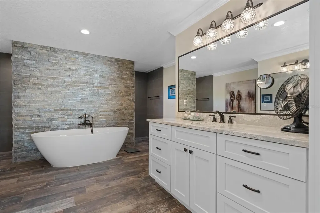 17531 County Road 455 Montverde FL 34756