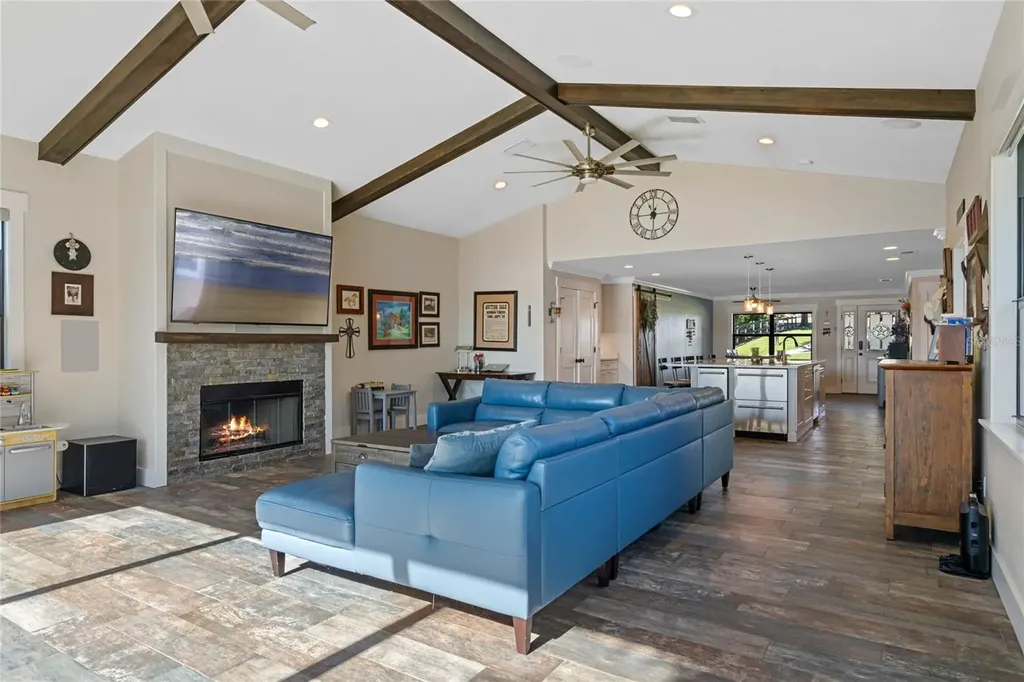 17531 County Road 455 Montverde FL 34756