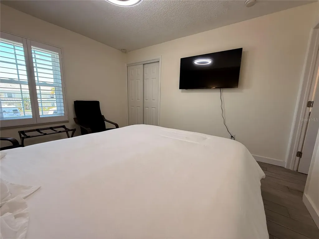 4942 Coquina Key Drive SE St Petersburg FL 33705