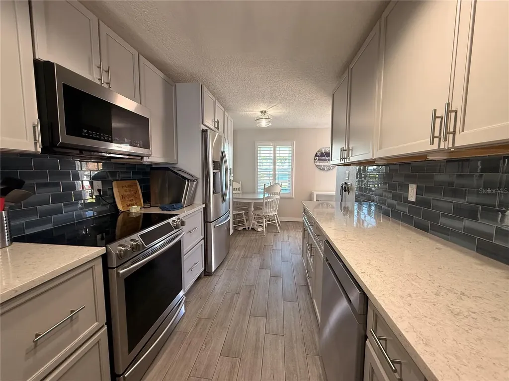4942 Coquina Key Drive SE St Petersburg FL 33705