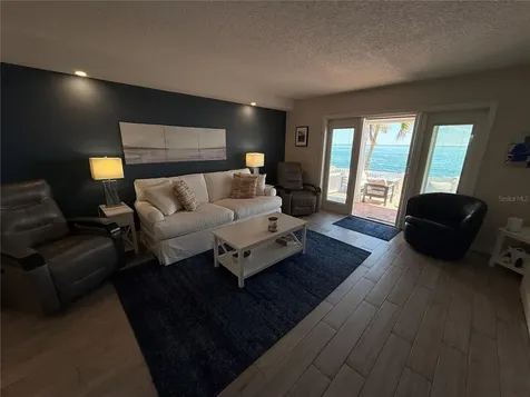 4942 Coquina Key Drive SE St Petersburg FL 33705