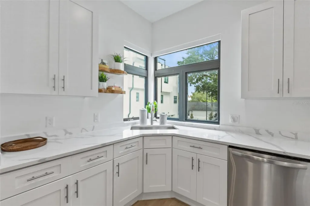218 Park Lake Street Orlando FL 32803