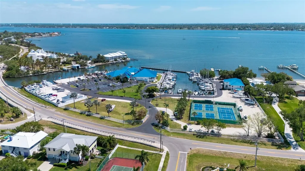 4506 Pinfish Lane Palmetto FL 34221